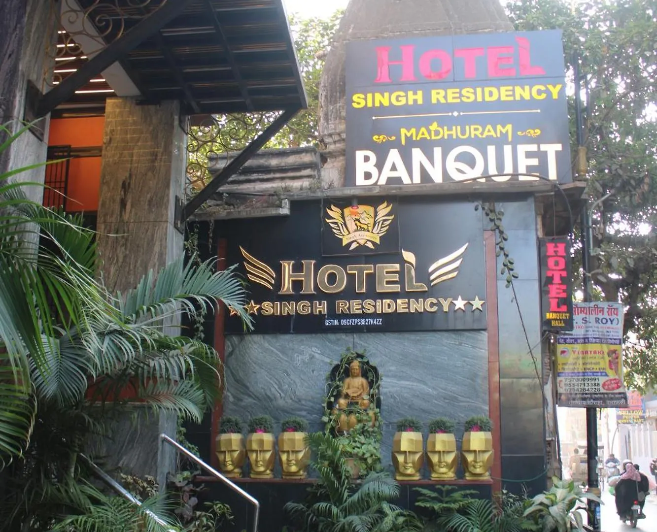 Hotel Singh Residency Varanasi