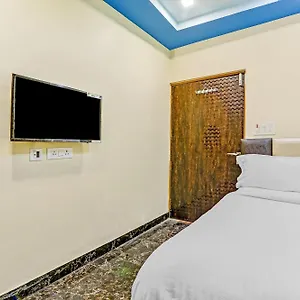 Hotel Oyo Prakash Landmark, Varanasi