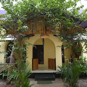 *** Resort Cascara India
